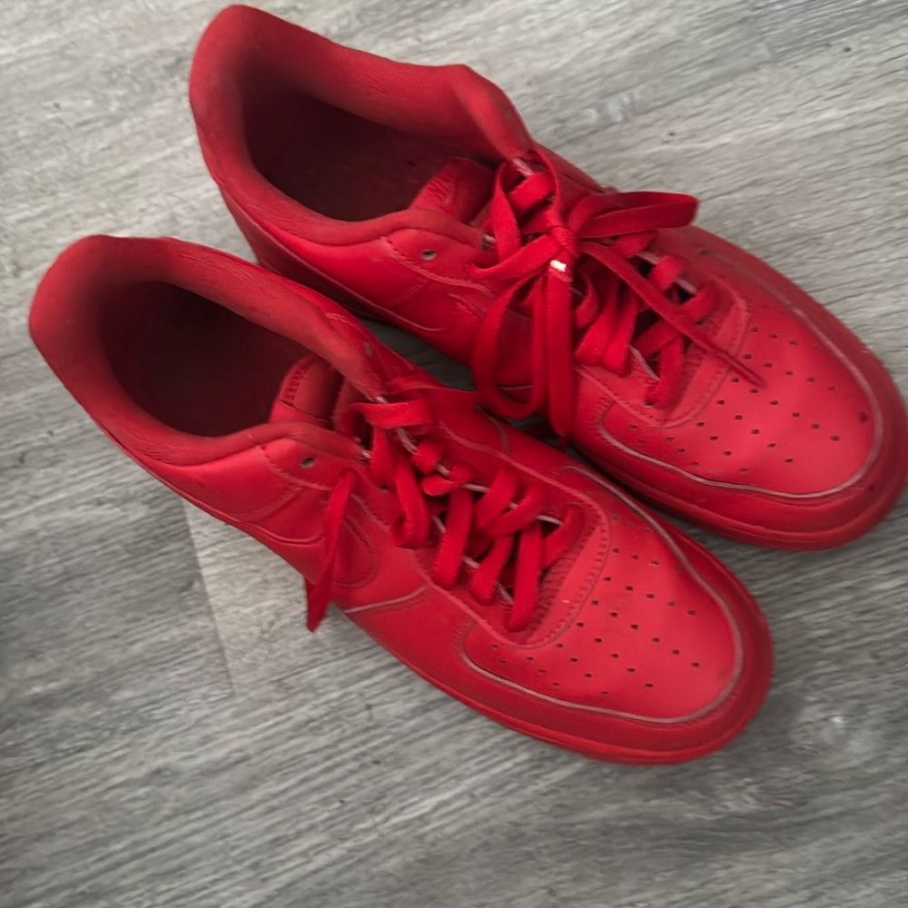 nikie red shoes size 10 new or best offer
